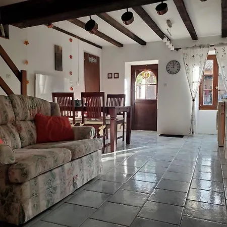 Holiday home La Marteille Saint-Privat-des-Pres